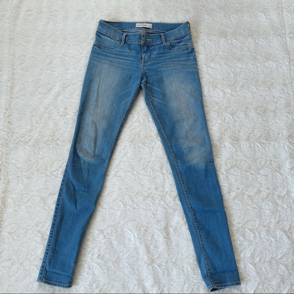 Abercrombie Light Wash Skinny Jeans